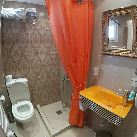 Mirto لِتوخورو