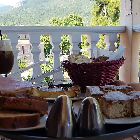 Ξενοδοχείο Mirto *